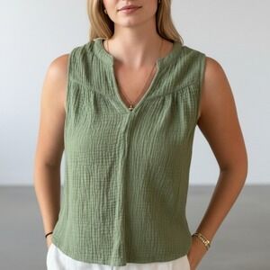 GAP M Top Sleeveless Olive Green 100% Cotton‎ Crinkle Gauze Minimalist Cottage